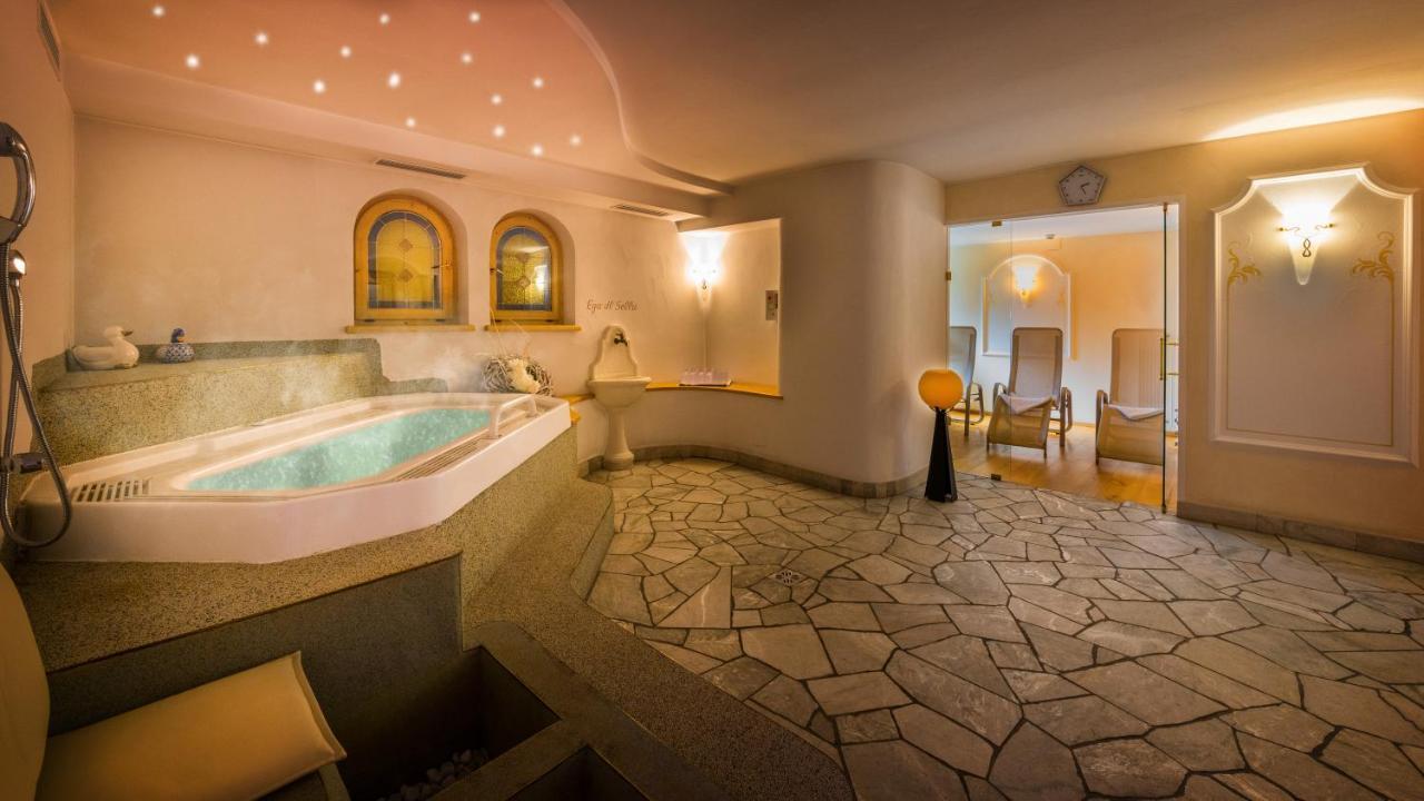 Hotel Armin Selva di Val Gardena Exterior foto