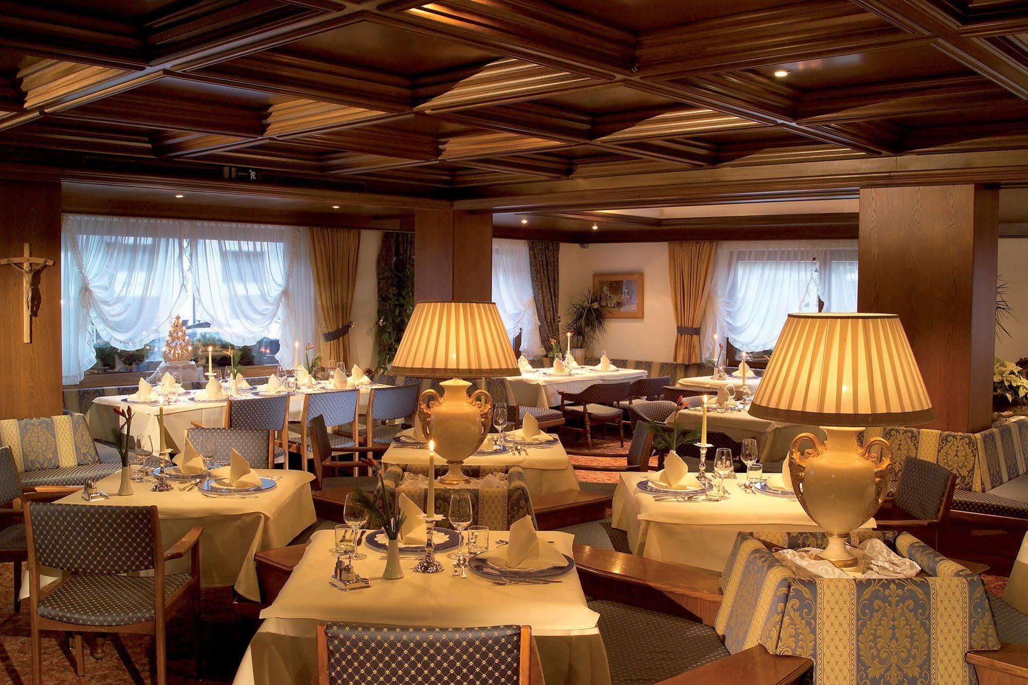 Hotel Armin Selva di Val Gardena Exterior foto